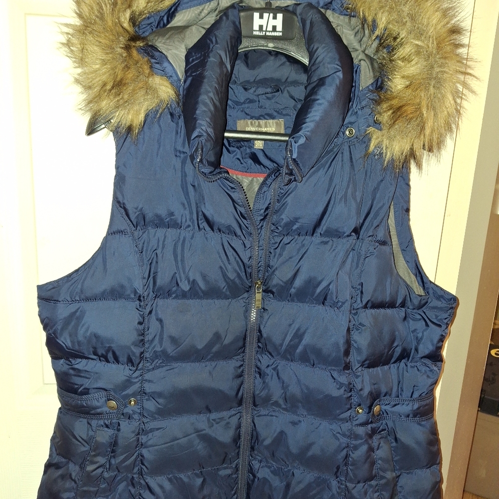 Denver hayes vest with detachable hood navy blue color